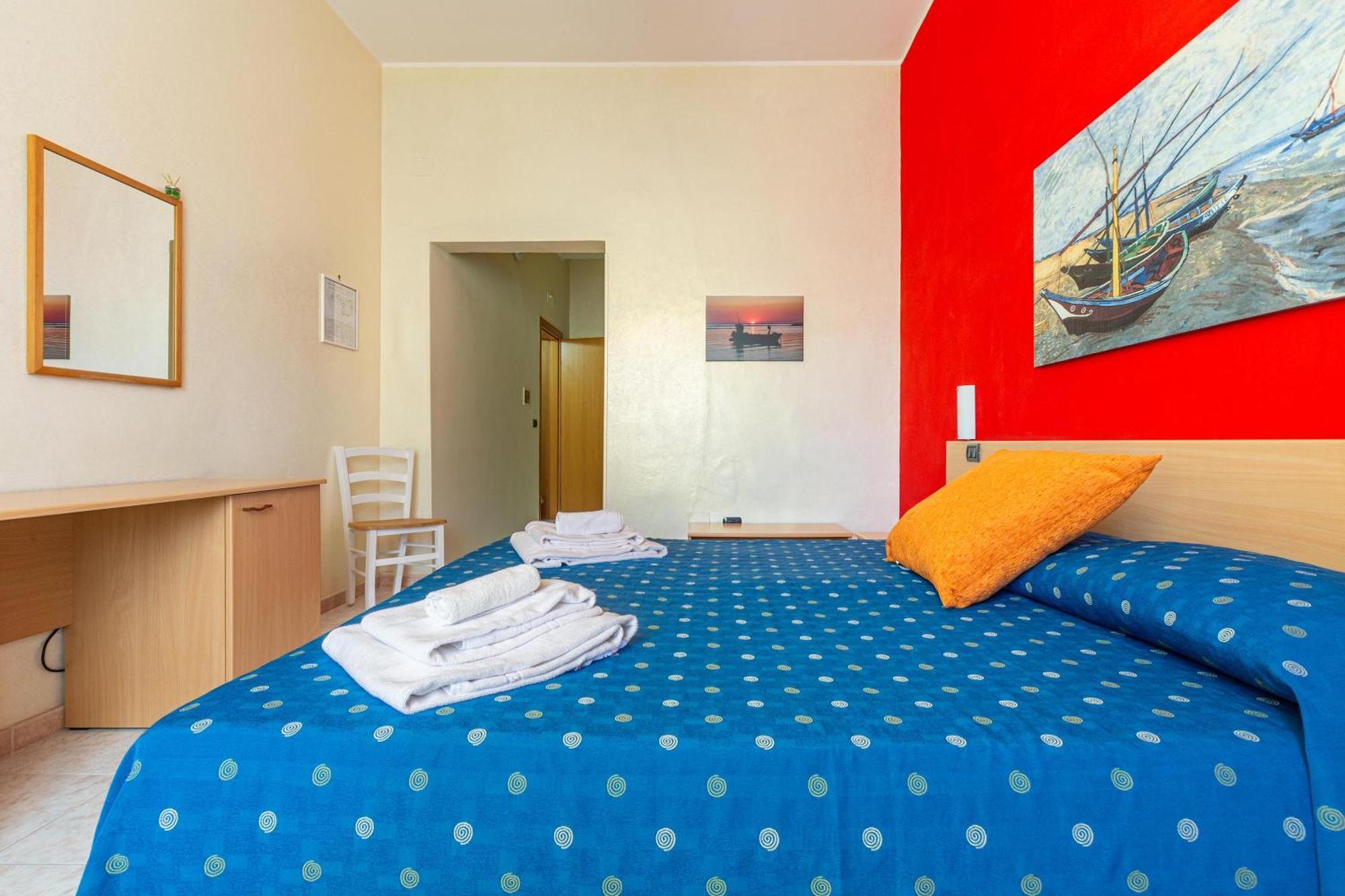 Hotel Il Riccio Порто-Чезарео Экстерьер фото