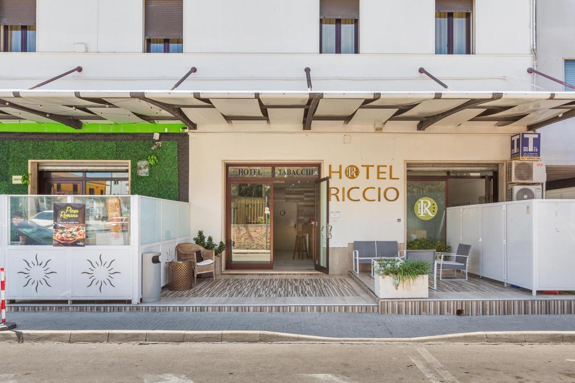 Hotel Il Riccio Порто-Чезарео Экстерьер фото