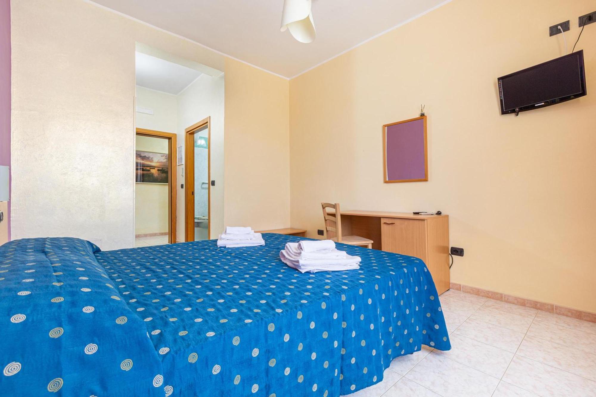 Hotel Il Riccio Порто-Чезарео Экстерьер фото
