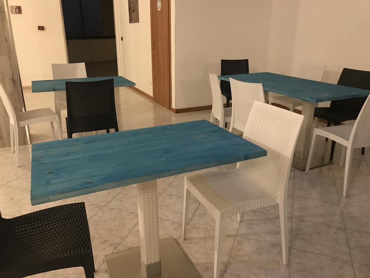Hotel Il Riccio Порто-Чезарео Экстерьер фото