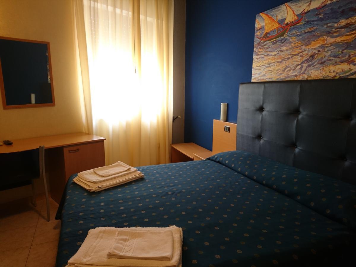 Hotel Il Riccio Порто-Чезарео Экстерьер фото