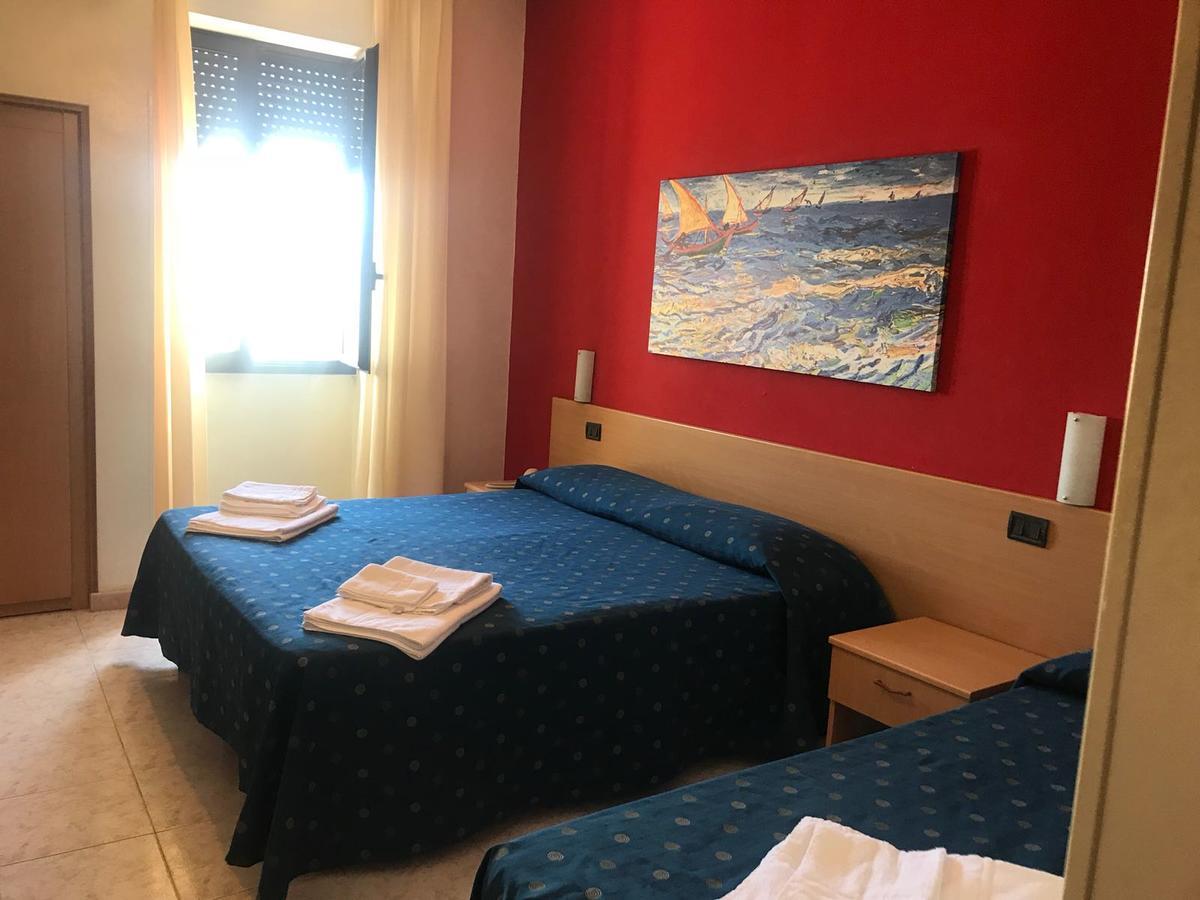 Hotel Il Riccio Порто-Чезарео Экстерьер фото